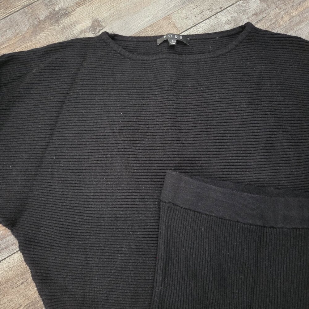 Black Ribbed Set - Picture 3 of 5